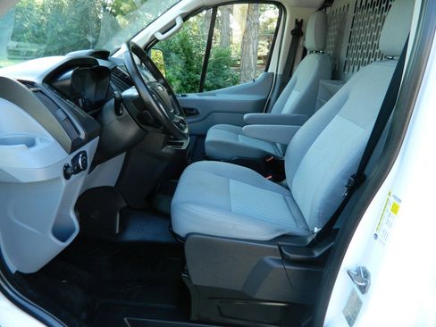 Used 2019 Ford Transit 250 130 Low Roof image 14