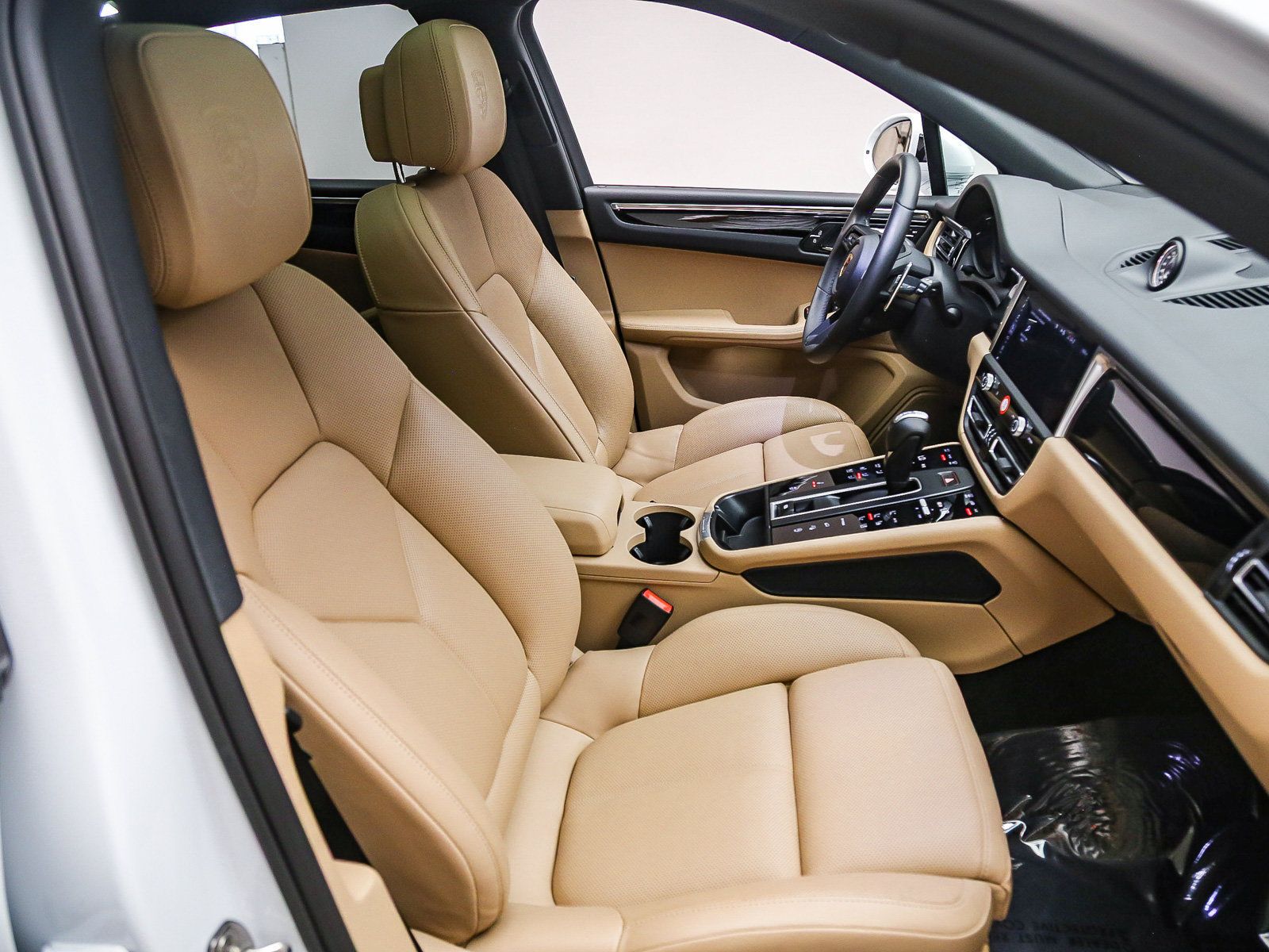 Certified 2026 Porsche Macan S AWD/4WD image 20