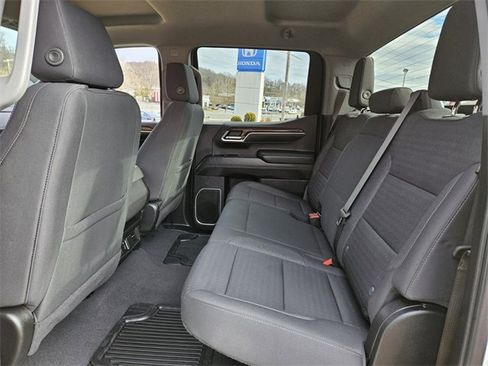 Used 2022 Chevrolet Silverado 1500 LT image 9
