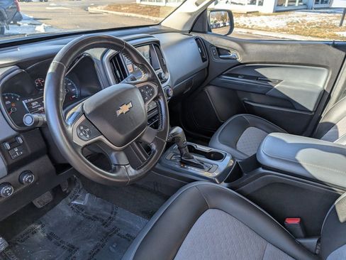 Used 2017 Chevrolet Colorado Z71 image 16