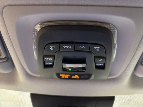 Certified 2023 Toyota Corolla Cross LE image 26