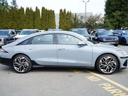 Used 2025 Hyundai Ioniq 6 SEL RWD image 4