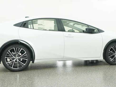 New 2026 Toyota Prius XLE FWD image 19