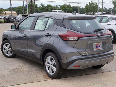 Certified 2025 Nissan Kicks Play S FWD image 2