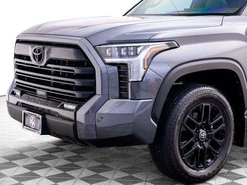 Used 2025 Toyota Tundra Limited AWD/4WD image 42