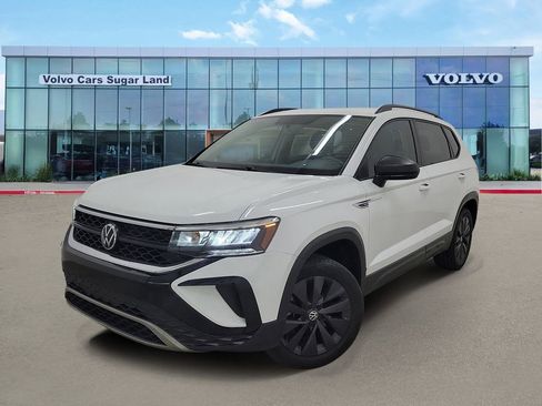 Used 2022 Volkswagen Taos S image 1