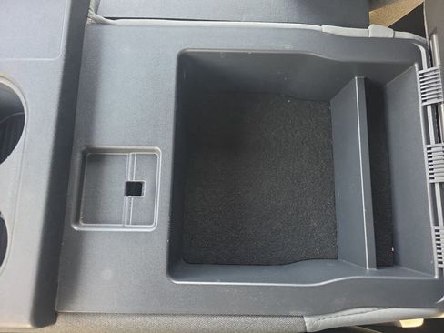 Used 2022 Ford F150 XLT image 42