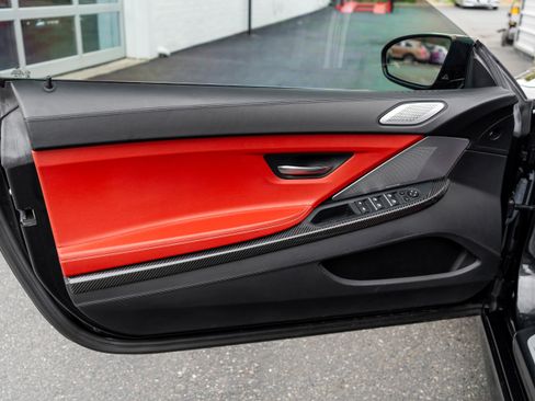Used 2014 BMW M6 Convertible RWD image 13