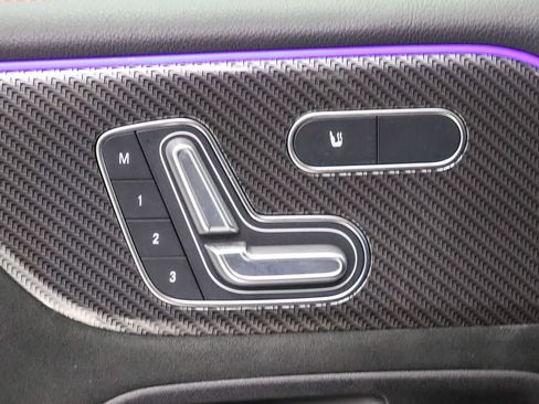 Used 2024 Mercedes-Benz GLB 250 image 20