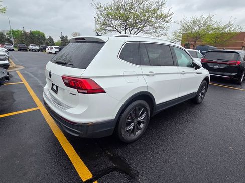 Used 2023 Volkswagen Tiguan SE AWD/4WD image 5