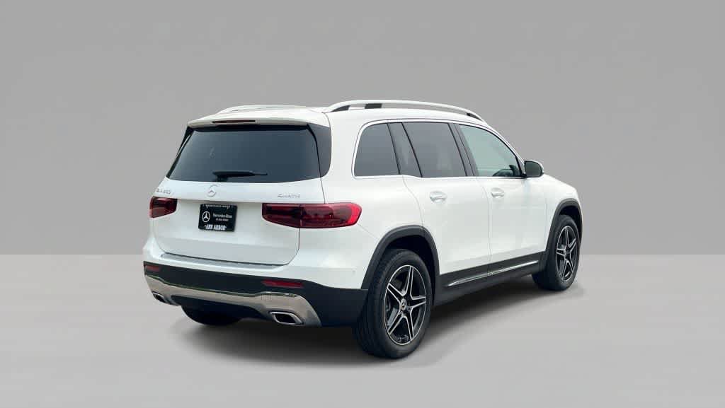 Used 2026 Mercedes-Benz GLB 250 4MATIC image 5