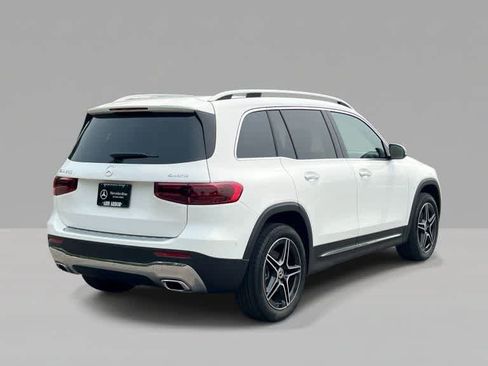 Used 2026 Mercedes-Benz GLB 250 4MATIC image 5