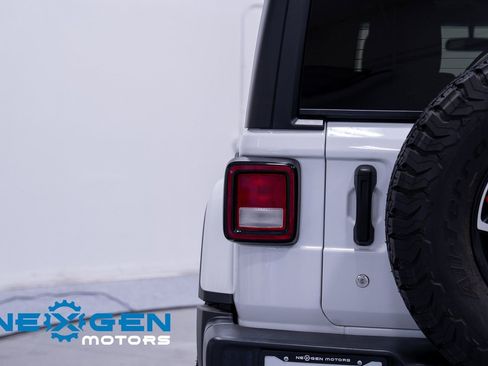Used 2020 Jeep Wrangler Unlimited Sahara image 50