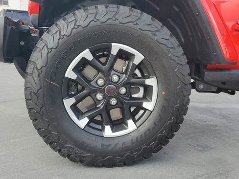 New 2025 Jeep Wrangler Unlimited Rubicon image 7