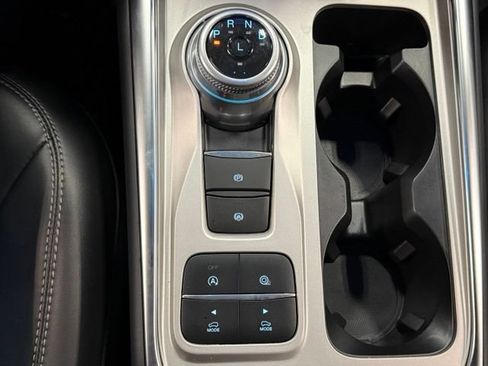 Used 2023 Ford Explorer XLT w/ Equipment Group 202A RWD image 26