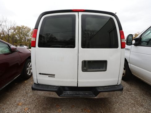 Used 2014 Chevrolet Express 1500 image 7