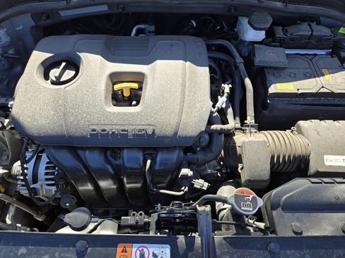 Certified 2025 Kia Soul S image 30