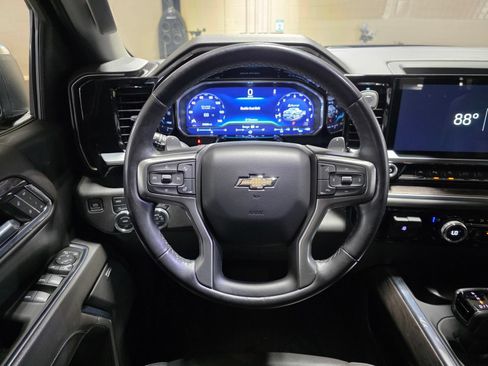Used 2022 Chevrolet Silverado 1500 LTZ w/ LTZ Convenience Package II AWD/4WD image 20