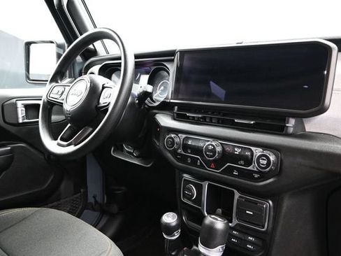 Used 2024 Jeep Wrangler Unlimited Sport AWD/4WD image 14