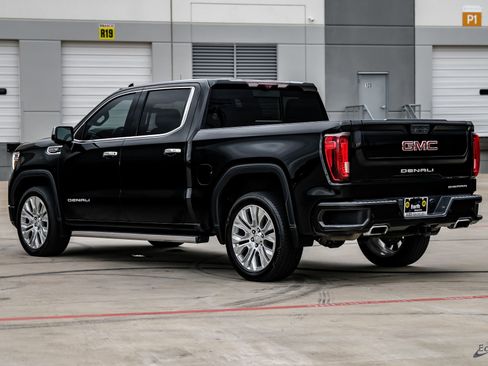 Used 2021 GMC Sierra 1500 Denali w/ Denali Ultimate Package image 10