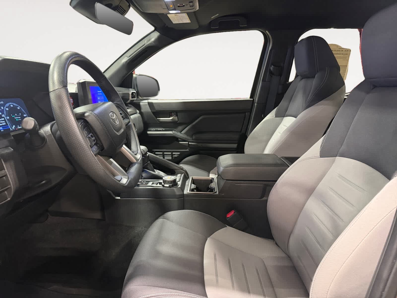 Used 2024 Toyota Tacoma TRD Off-Road AWD/4WD image 10