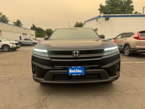 Used 2024 Honda Prologue EX image 7