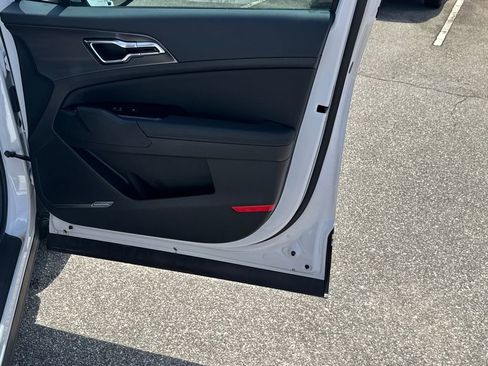 New 2024 Kia Sportage SX image 14