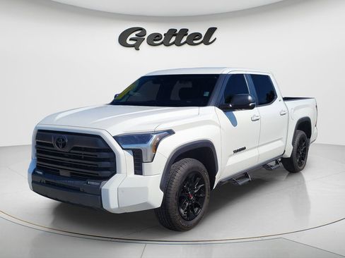 Used 2024 Toyota Tundra SR5 w/ SR5 Premium Package RWD image 2