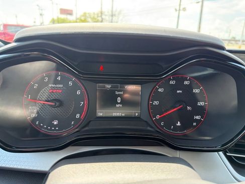 Used 2025 Chevrolet Trax RS w/ Driver Confidence Package FWD image 20