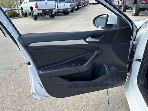 Used 2019 Volkswagen Jetta S FWD image 18