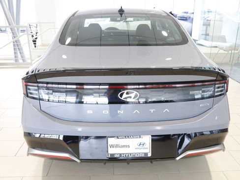 New 2026 Hyundai Sonata SEL image 3