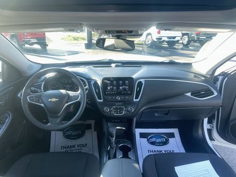 Used 2024 Chevrolet Malibu LT image 33