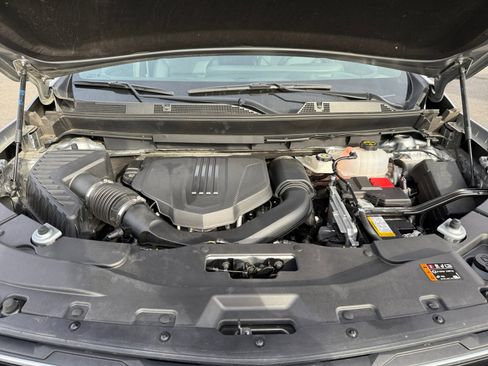 Used 2025 Chevrolet Traverse LT image 20