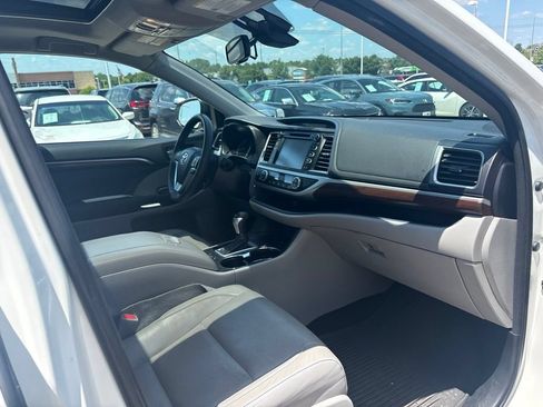 Used 2016 Toyota Highlander Limited Platinum w/ Protection Package #3 AWD/4WD image 28