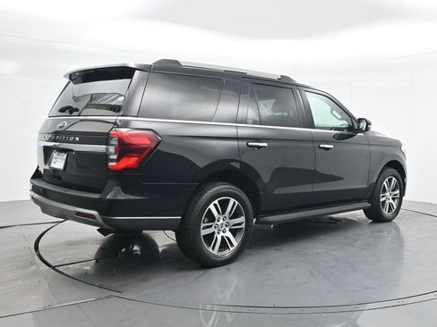 Used 2023 Ford Expedition Limited image 7