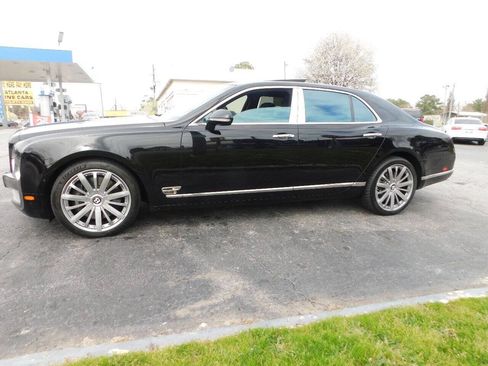 Used 2014 Bentley Mulsanne RWD image 4
