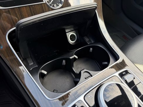 Used 2018 Mercedes-Benz C 300 Sedan image 21