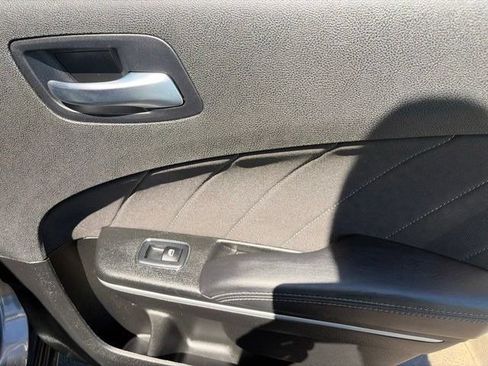 Used 2023 Dodge Charger SXT RWD image 34