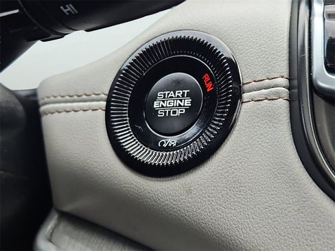 Used 2023 Jeep Compass Limited w/ Sun and Sound Group image 25