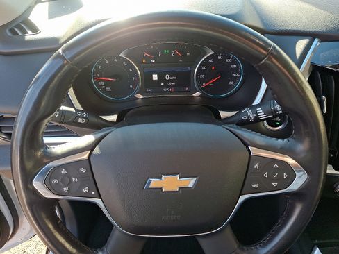 Used 2020 Chevrolet Traverse LT w/ LT Premium Package image 18