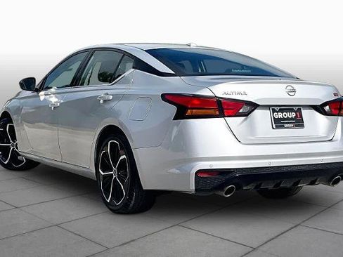 Certified 2023 Nissan Altima 2.5 SR FWD image 12