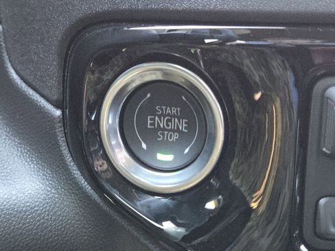 New 2026 GMC Sierra 1500 SLT w/ SLT Premium Plus Package image 12