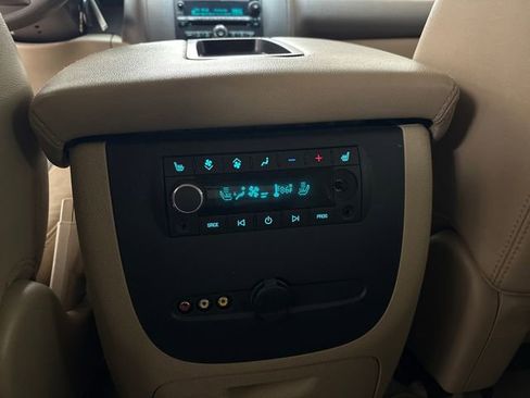 Used 2013 GMC Yukon SLT w/ SLT-2 Equipment Package image 25