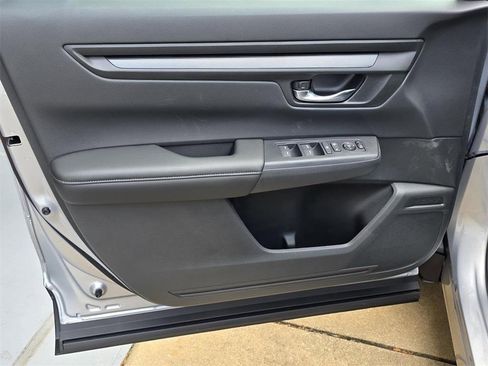 Certified 2026 Honda CR-V LX image 29