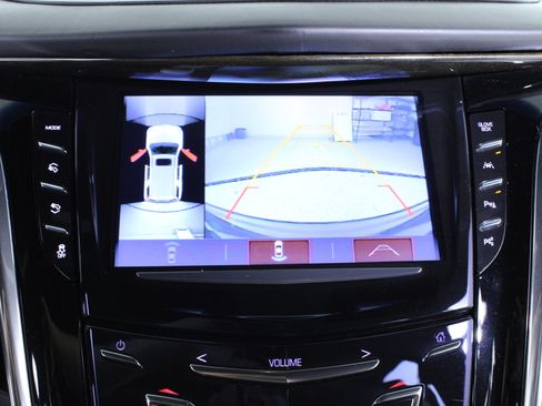 Used 2017 Cadillac Escalade Platinum image 31