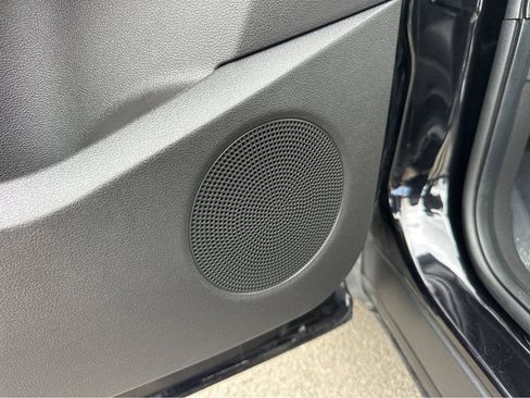 Used 2019 Ford Escape Titanium FWD image 35