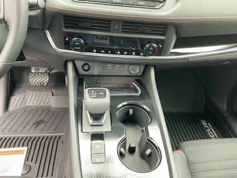 New 2026 Nissan Rogue SV image 12