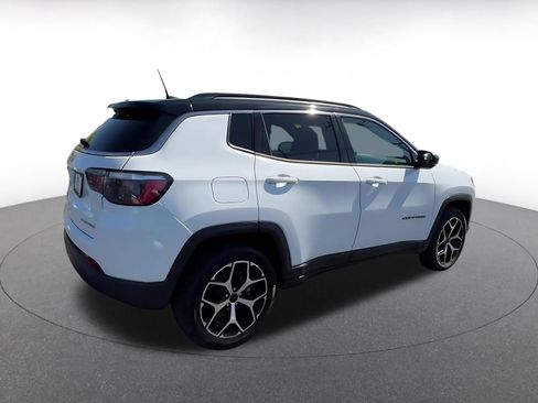 Used 2025 Jeep Compass Limited AWD/4WD image 15