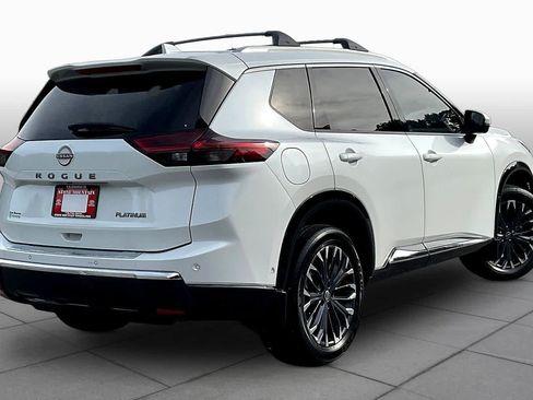 Used 2025 Nissan Rogue Platinum w/ Platinum Premium Package FWD image 25