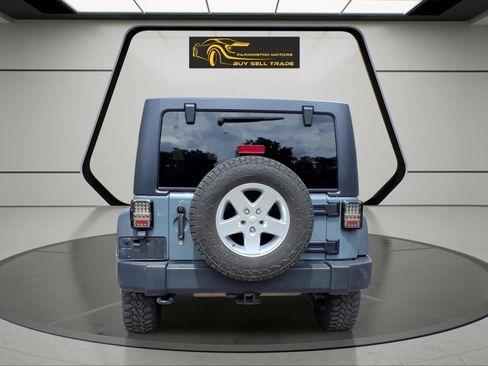 Used 2015 Jeep Wrangler Unlimited Sport w/ Quick Order Package 24S AWD/4WD image 4